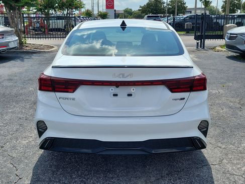 Used 2023 Kia Forte GT-Line w/ GT-Line Premium Package FWD image 5