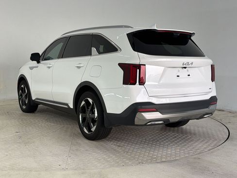 Used 2025 Kia Sorento SX Prestige AWD/4WD image 3