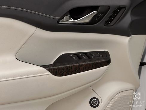 Used 2023 GMC Acadia Denali w/ Denali Ultimate Package image 23