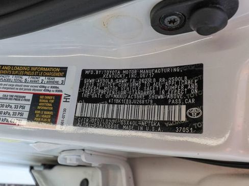 Used 2018 Toyota Avalon XLE FWD image 30