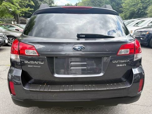 Used 2012 Subaru Outback 3.6R Limited AWD/4WD image 6