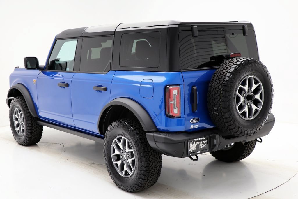 Used 2025 Ford Bronco Badlands AWD/4WD image 6