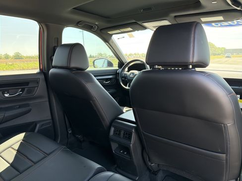 Certified 2025 Honda CR-V Sport-L image 18