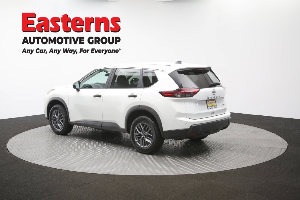 Used 2024 Nissan Rogue S AWD/4WD image 61
