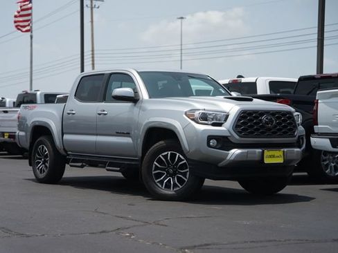 Used 2023 Toyota Tacoma TRD Sport AWD/4WD image 2