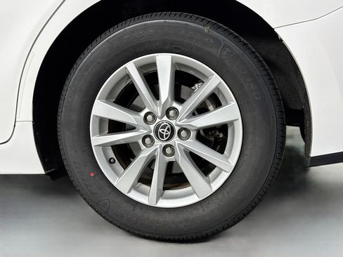 Certified 2025 Toyota Camry LE FWD image 29