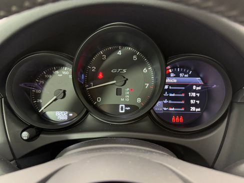 Used 2025 Porsche Macan GTS image 29