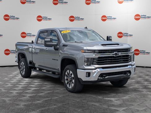 Used 2024 Chevrolet Silverado 2500 LT w/ All Star Edition AWD/4WD image 3