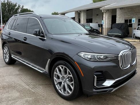 Used 2019 BMW X7 xDrive40i w/ Cold Weather Package AWD/4WD image 2