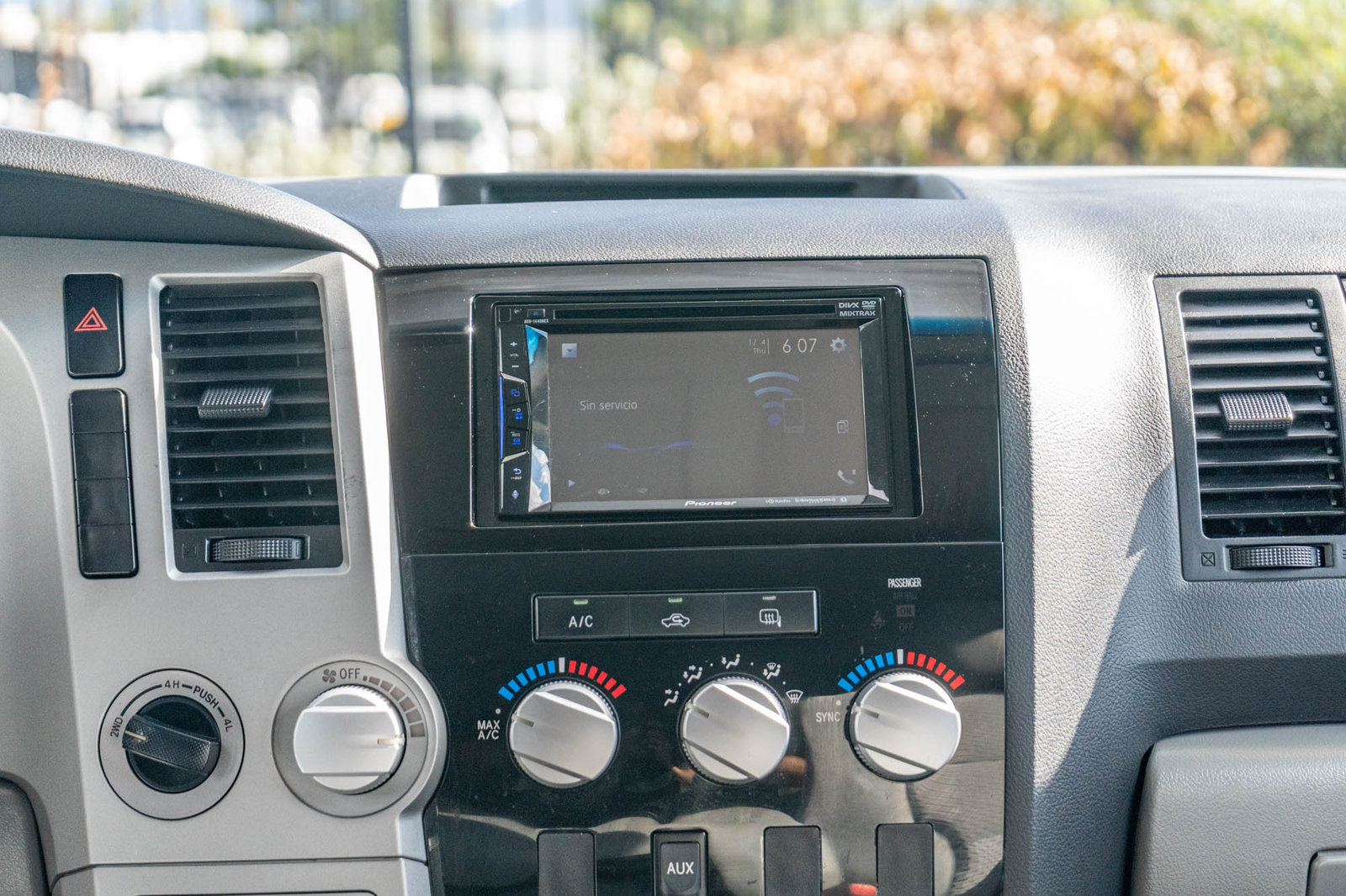 Used 2009 Toyota Tundra 4x4 Double Cab image 18