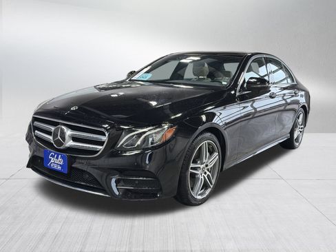 Used 2019 Mercedes-Benz E 300 4MATIC image 3