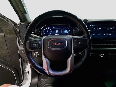 Used 2025 GMC Sierra 2500 SLE w/ SLE Value Package; AWD/4WD image 11