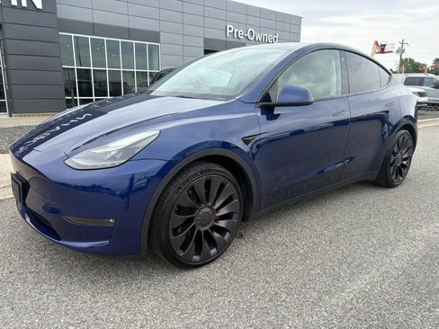 Used 2023 Tesla Model Y Performance AWD/4WD image 26