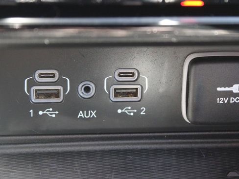 Used 2024 Jeep Grand Cherokee L Limited w/ Luxury Tech Group II image 48