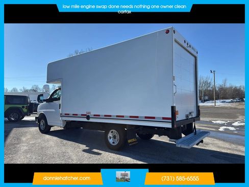 Used 2022 GMC Savana 3500 Cutaway Van 2D w/ Driver Convenience Package image 3