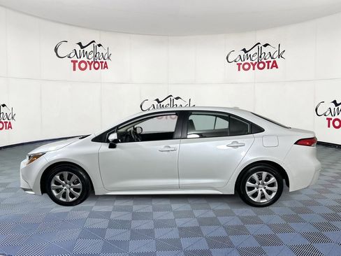 Used 2024 Toyota Corolla LE image 5