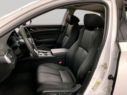 Used 2019 Honda Accord EX image 24