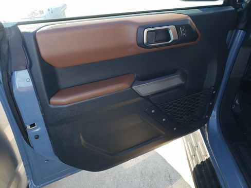 Used 2023 Ford Bronco Outer Banks image 10