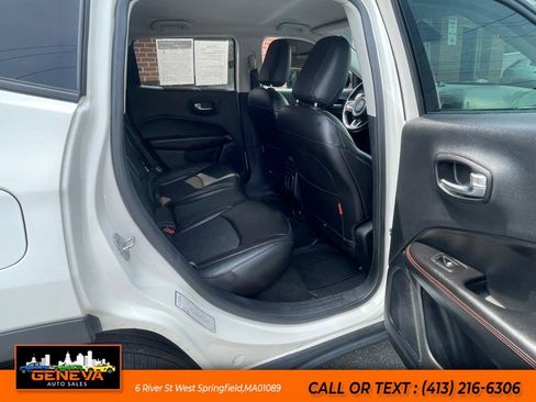 Used 2020 Jeep Compass Trailhawk image 12