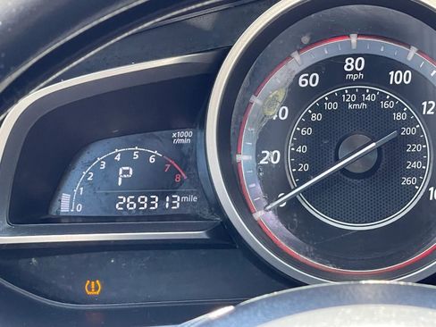 Used 2016 MAZDA MAZDA3 i Sport w/ Preferred Equipment Package FWD image 28