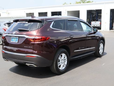 Certified 2018 Buick Enclave Essence FWD image 9