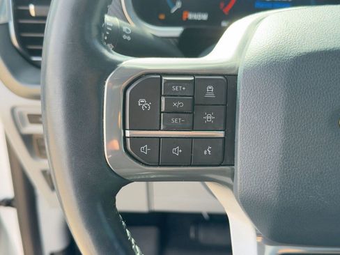 Used 2022 Ford F150 Limited image 16