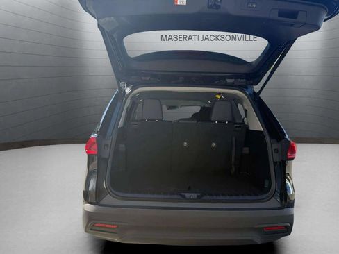 Used 2024 Toyota Grand Highlander XLE image 19