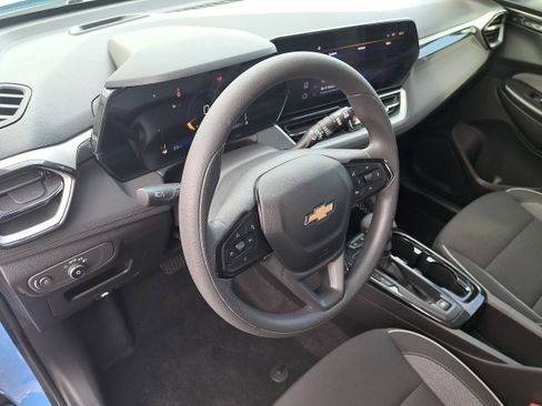 Used 2024 Chevrolet TrailBlazer LT w/ Driver Confidence Package image 15