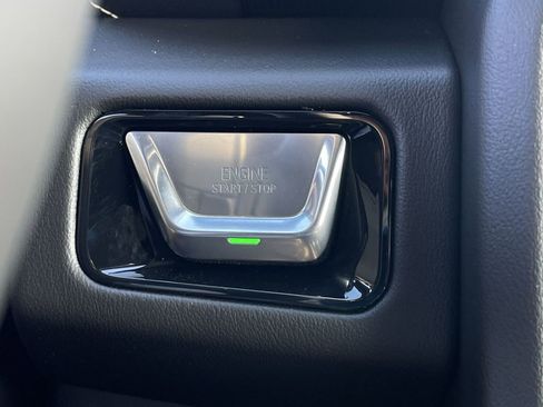 New 2026 GMC Yukon XL Elevation image 35