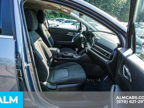 Used 2025 Kia Sportage LX FWD image 23