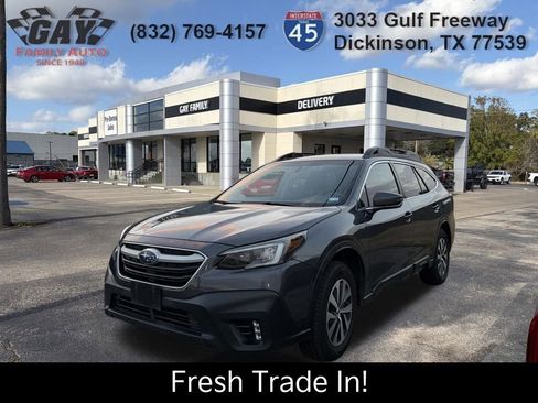 Used 2020 Subaru Outback Premium image 4