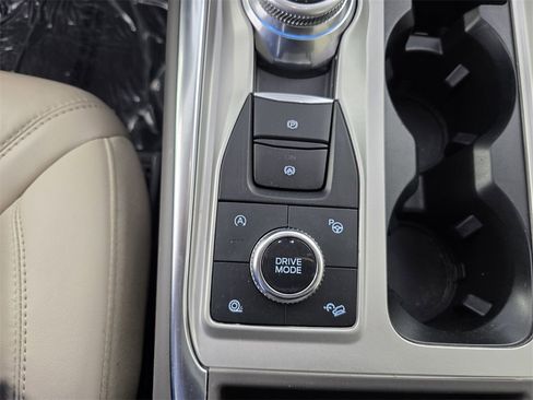 Used 2023 Ford Explorer Platinum w/ Technology Package image 26