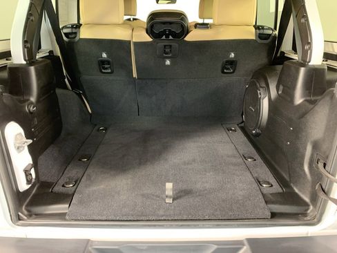 Used 2019 Jeep Wrangler Unlimited Sahara w/ Quick Order Package 24M Moab image 13