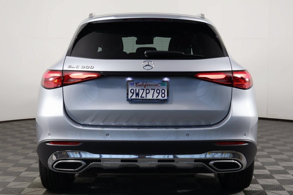 Certified 2026 Mercedes-Benz GLC 300 image 5