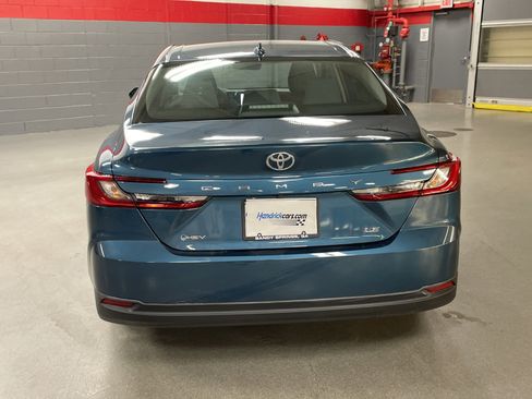 Used 2025 Toyota Camry LE w/ Convenience Package FWD image 9