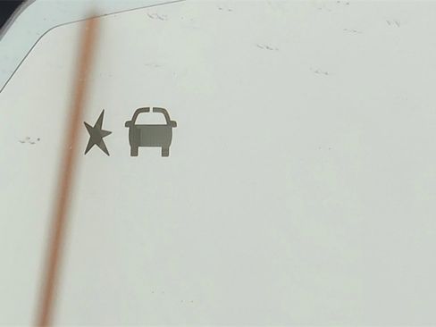 New 2025 Chevrolet Suburban Premier image 18