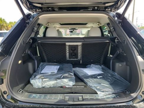 New 2025 Mitsubishi Outlander SE image 11