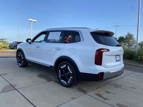 Used 2025 Kia Telluride S AWD/4WD image 8