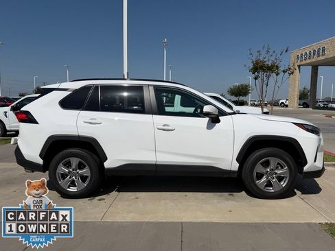 Used 2025 Toyota RAV4 XLE FWD image 18