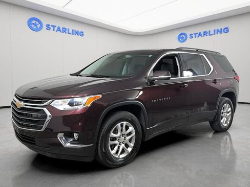 Certified 2021 Chevrolet Traverse LT FWD image 2