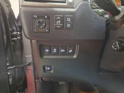 Used 2022 Lexus GX 460 Luxury image 38