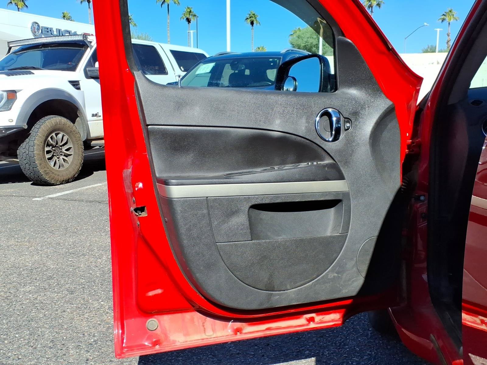 Used 2011 Chevrolet HHR LS FWD image 17
