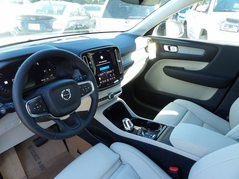 New 2026 Volvo XC40 B5 Plus w/ Protection Package Premier image 13