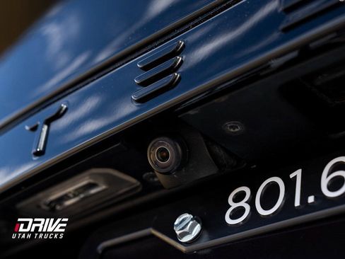 Used 2021 Tesla Model S Plaid image 12