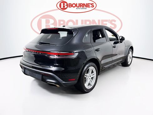 Used 2024 Porsche Macan image 12