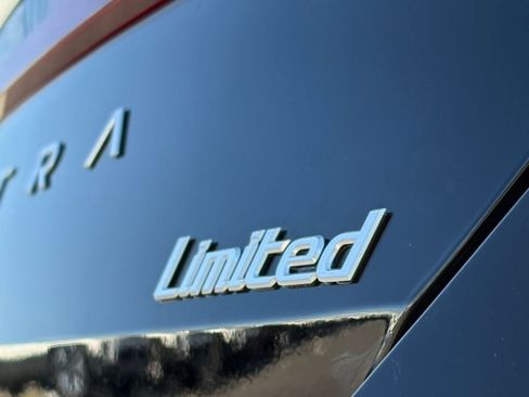 New 2026 Hyundai Elantra Limited FWD image 10