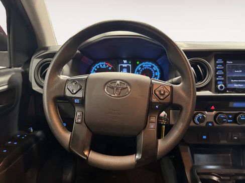 Used 2022 Toyota Tacoma SR AWD/4WD image 13