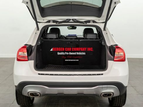 Used 2018 Mercedes-Benz GLA 250 4MATIC image 14