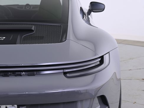 Used 2022 Porsche 911 GT3 image 14