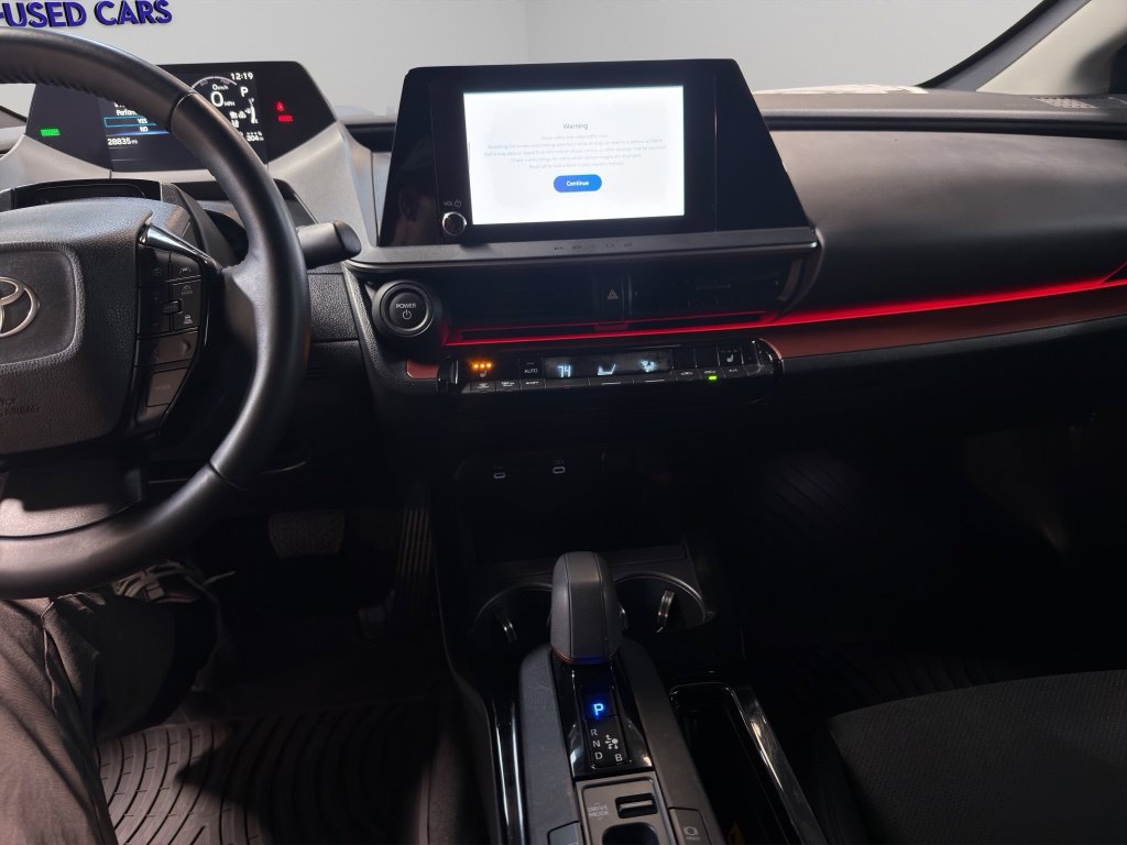 Used 2024 Toyota Prius Prime FWD image 13